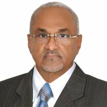 وزير الإدارة المحلية يبحث مع بعثة الاتحاد الأوروبي تعزيز المشاريع التنموية واللامركزية