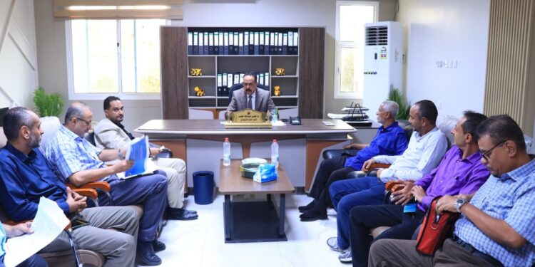 إجتماع يناقش سير أداء المؤسسة العامة للطرق والجسور