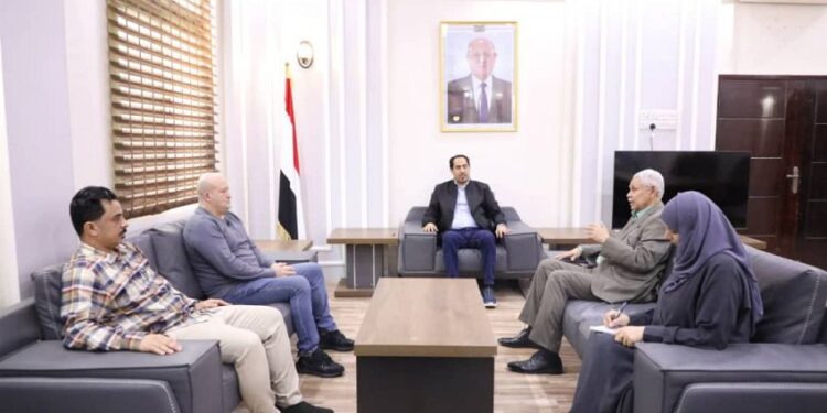 البكري يناقش اوضاع المنتخب الوطني الاول لكرة القدم