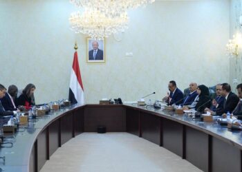 فريق حكومي يناقش مع وفد البنك الدولي  توسيع الدعم الخدمي والاقتصادي والتنموي