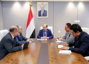 رئيس الوزراء يلتقي برئيسي مصلحتي الضرائب والجمارك وتلقى رسالة من نظيره المالطي