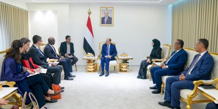 رئيس الوزراء يؤكد أهمية تعزيز الشراكة مع البنك الدولي ودعم أولويات الحكومة