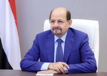 رئيس الوزراء يبحث مع السفير الأمريكي تطورات الأوضاع ودعم جهود الحكومة