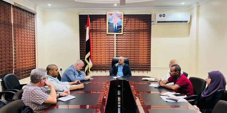 الشرجبي يبحث مع اليونيسيف تعزيز التعاون ودعم حلول أزمة المياه في تعز