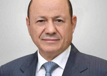 العليمي يوجه بمساعدات عاجلة لاسر ضحايا الهجوم  الحوثي في   حيران