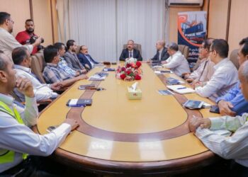 وزير النقل يناقش سير نشاط محطة الحاويات – كالتكس