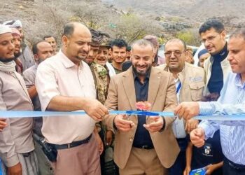 محافظ الضالع يفتتح مشاريع المياه لعدد من مناطق مركز المحافظة