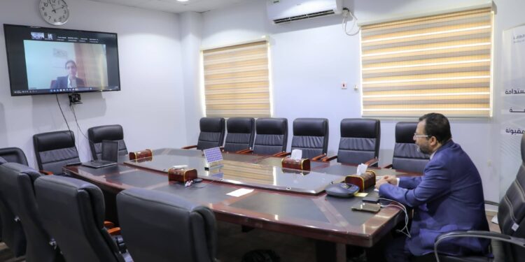 وزير الكهرباء يبحث مع السفيرة البريطانية أوضاع القطاع  و دعم الطاقة المتجددة