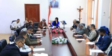 اجتماع موسع في تعز يناقش تحديات عمل المحاكم والنيابات في قضايا الدولة
