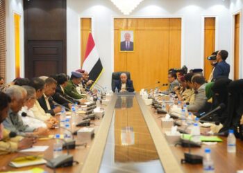 الخنبشي يترأس اجتماعاً استثنائياً للمكتب التنفيذي بحضرموت