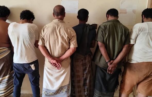 ضبط خلية اجرامية متورطة بالسرقة وترويج المخدرات قي المهره