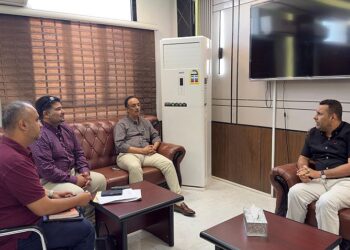 الوليدي يطّلع على أوضاع القطاع الصحي في عدن