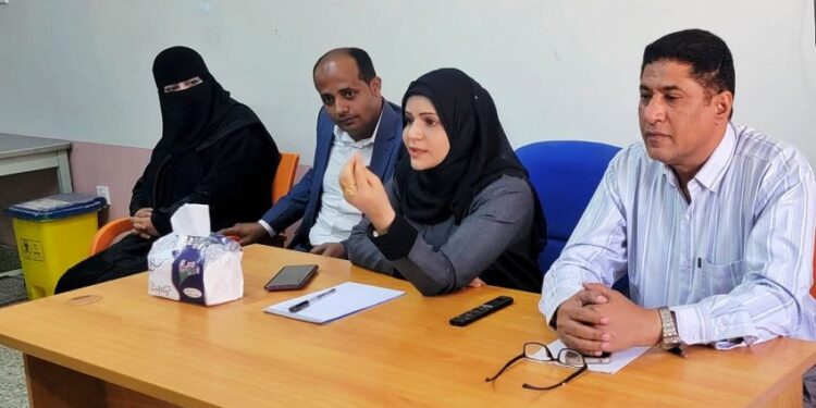 وكيل محافظة تعز تتفقد سير العمل في المستشفى الجمهوري