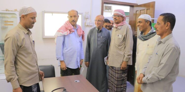 وكيل حضرموت: المبادرات تسهم في ترسيخ قيم التكافل الاجتماعي