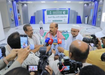 بارباع يدشن مشروع كسوة فرح لأطفال اليمن بمدينة سيئون