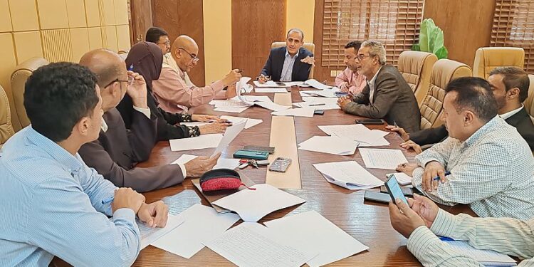 دشن توزيع شحنة أدوية الملاريا  بحيبح: إنشاء صندوق الصحة خطوة استراتيجية نحو بناء آلية تمويل وطنية أكثر تنظيما