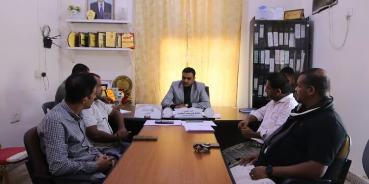 السقطري يناقش مع منظمة “هاد” تنفيذ المسح الميداني للعمل الاستباقي وخدمات المناخ