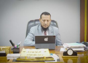 محافظ عدن يبحث مع السفير الأمريكي تعزيز الاستقرار والتنمية