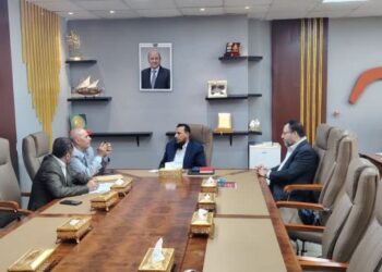 لقاء   بعدن يناقش الاستعدادات لمواجهة زيادة الطلب على الكهرباء والمياه خلال الصيف