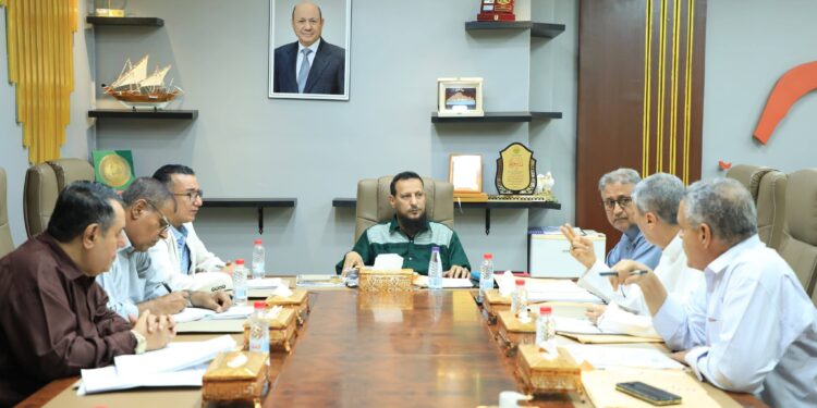 صندوق النظافة  بعدن يناقش خطة استقبال عيد الفطر