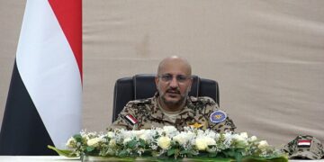 طارق صالح يجتمع بقيادات المقاومة الوطنية في الساحل الغربي