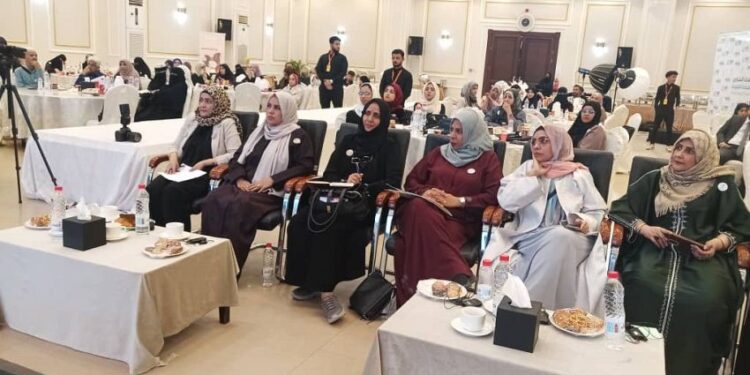 لقاء تشاوري بعدن يناقش سبل تعزيز وصول النساء إلى العدالة