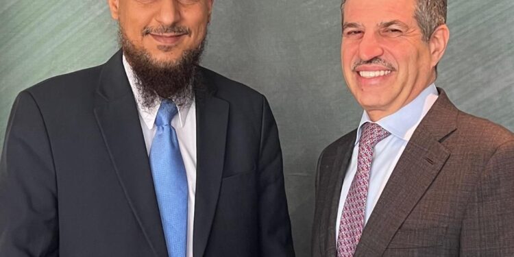 شيخ يبحث مع السفير الامريكي دعم جهود الاستقرار وتحسين الأوضاع في عدن