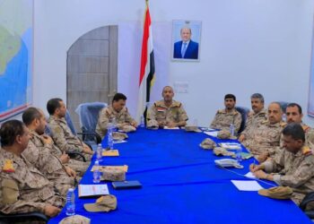 رئيس الأركان  يطلع علي الجاهزيه القتاليه لعناصر القوات المسلحه