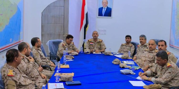 رئيس الأركان  يطلع علي الجاهزيه القتاليه لعناصر القوات المسلحه