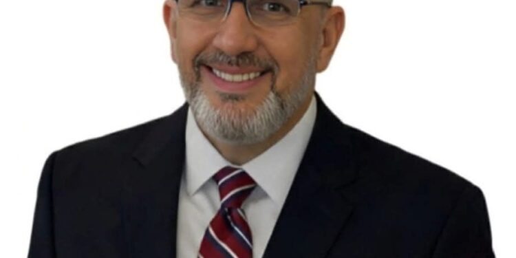 وزير المالية يبحث مع البرنامج السعودي جهود الحكومة للاستفادة من المنح