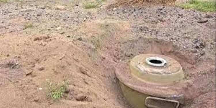 استشهاد واصابة 4 أطفال بانفجار لغم حوثي في مديرية عبس بحجة