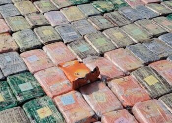 ضبط قارباً يحمل 623 كيلو من المخدرات قبالة ساحل رأس العارة