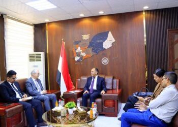 وزير الصناعة يناقش مع السفير الألماني تعزيز الشراكة الاقتصادية ودعم الصادرات اليمنية