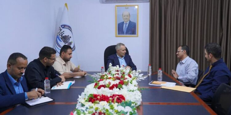 وزير الشؤون الاجتماعية يناقش مع مؤسسة بازرعة تطوير العمل الإنساني والخيري