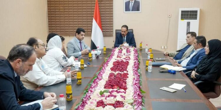 وزير الأشغال يبحث مع الـ UNOPS سبل تعزيز دعم مشاريع الطرق