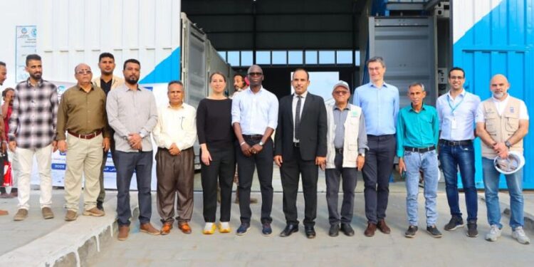 وفد البنك الدولي يشيد بمستوى الإنجاز في مشروع مركز الإنزال السمكي (الدوكيارد) بعدن