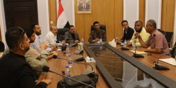 الحكومة تبدأ تنفيذ نظام ضبط الأوزان في 5 محافظات لحماية شبكة الطرق.