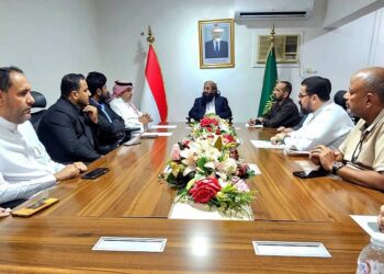 وزير الأوقاف يناقش الاستعدادات الصحية لموسم حج 1447هـ