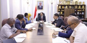 البكري يناقش سير العمل وخطط وزارة الشباب  والرياضه