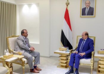 رئيس الوزراء يستعرض  الأوضاع الخدمية والأمنية في البيضاء