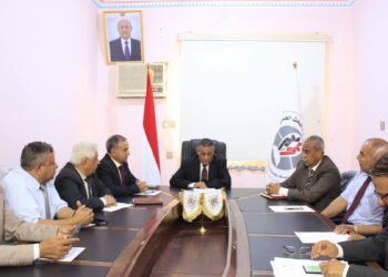 وزير التعليم العالي يناقش إقرار الإطار المرجعي لإنشاء شبكة مكاتب العلاقات الدولية