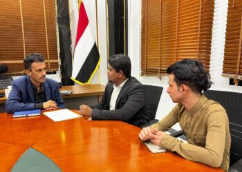 الجيلاني يناقش مع مؤسسة حضرموت للطب الاتصالي عملها وأهدافها