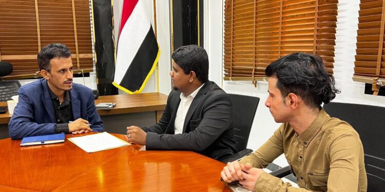 الجيلاني يناقش مع مؤسسة حضرموت للطب الاتصالي عملها وأهدافها