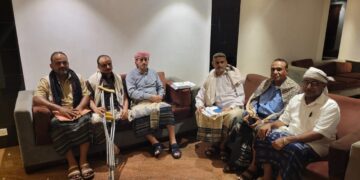 وزير الدفاع يوجه بتسوية أوضاع منتسبي الوزارة من أبناء  الحديده