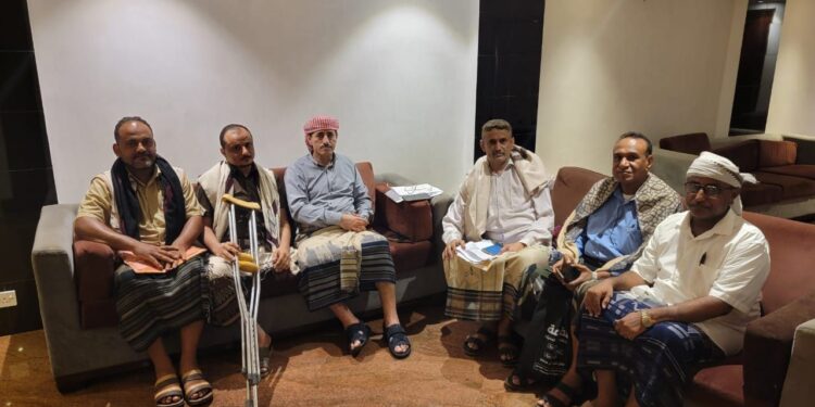 وزير الدفاع يوجه بتسوية أوضاع منتسبي الوزارة من أبناء  الحديده