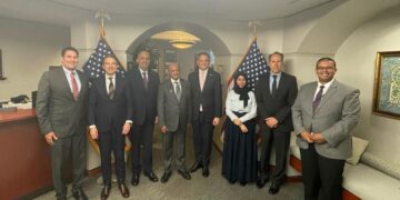 وفد حكومي يبحث مع مساعد وزير الخارجية الأمريكي سبل تطوير الشراكة