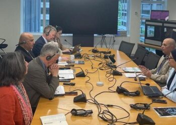 الشرجبي يبحث مع مدير  بالبنك الدولي استراتيجية الأمن المائي