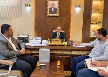 وزير الصحة يطلع على الأوضاع الصحية بساحل حضرموت