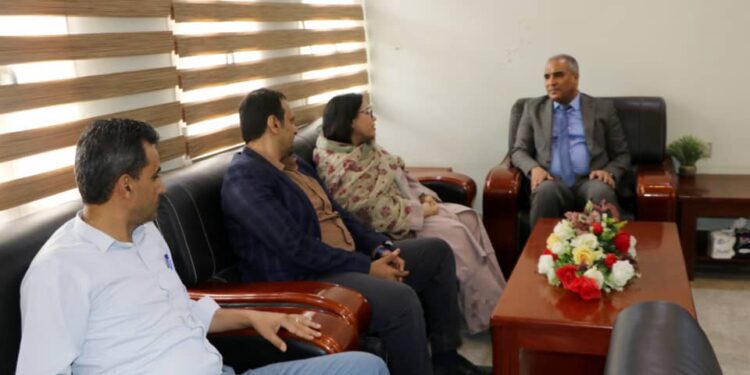 وزير التربية يبحث مع المجلس النرويجي للاجئين تعزيز التعاون المشترك في قطاع التعليم