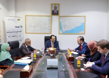 وزير الكهرباء يبحث مع مستشار المبعوث الأممي سُبل تطوير البنية التحتية للطاقة